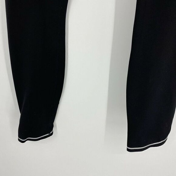 Athleta Tight Run Free 7/8 Pockets - Picture 3 of 11